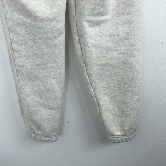 Aritzia TNA Cozy Boyfriend Cream-Coloured Joggers - Picture 11 of 12